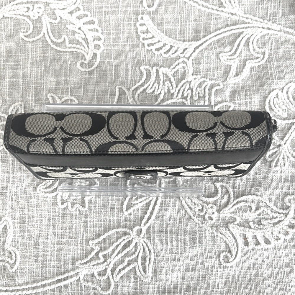 Coach Legacy Signature Stripe Jacquard Accordion Zip Wallet #41631 - Picture 6 of 16